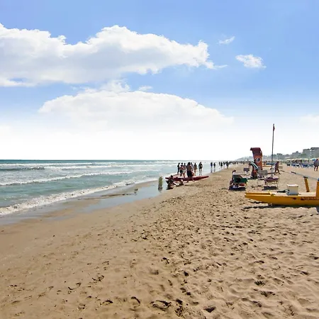 Vakantiehuis In Northern Zone Of 150 Meters From The Sea