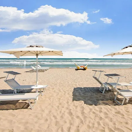 Vakantiehuis In Northern Zone Of 150 Meters From The Sea *