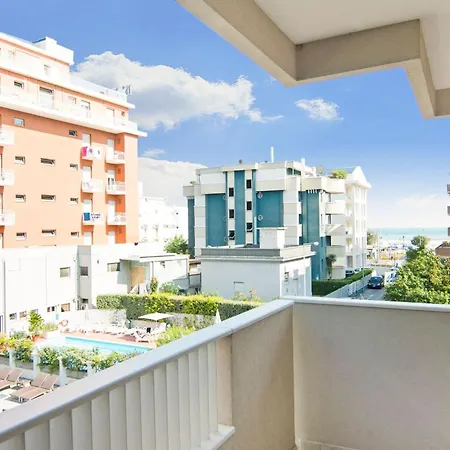 Σπίτι διακοπών In Northern Zone Of 150 Meters From The Sea *