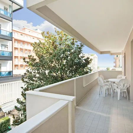 In Northern Zone Of 150 Meters From The Sea Ριτσιόνε